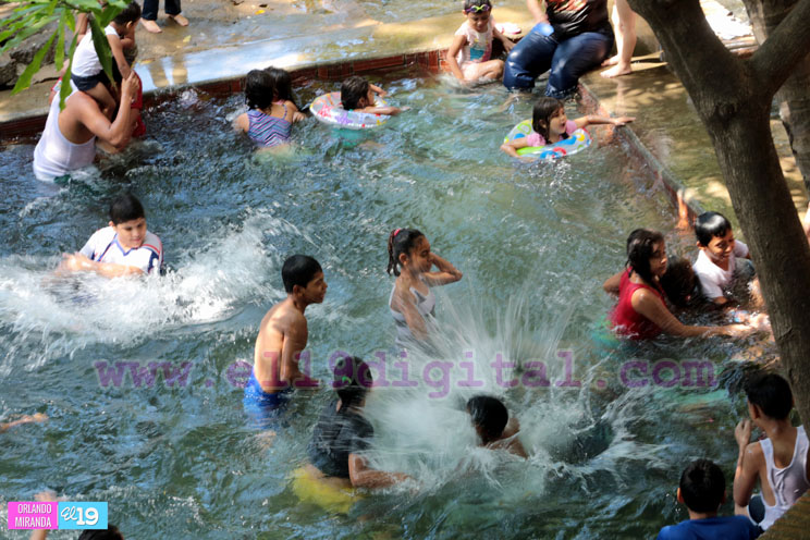 Familias de Managua comienzan a visitar sitios recreativos en temporada de verano